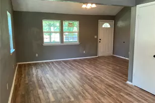 2820 Fisher Hill Ln, Baytown, TX 77520 - Photo 9