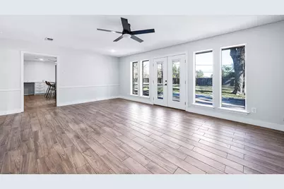 405 Karlis Drive, Alvin, TX 77511 - Photo 15