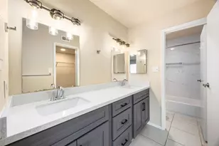 7575 Cambridge St, Houston, TX 77054 - Photo 15