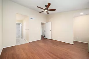 7575 Cambridge St, Houston, TX 77054 - Photo 13