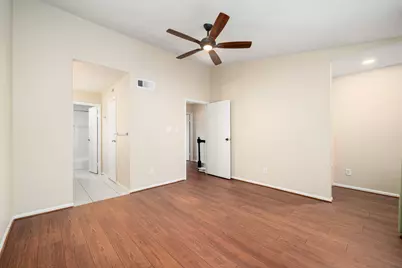 7575 Cambridge Street #1604, Houston, TX 77054 - Photo 13