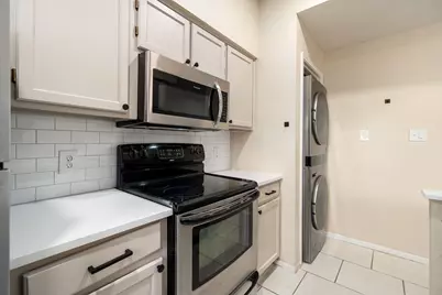 7575 Cambridge Street #1604, Houston, TX 77054 - Photo 9