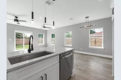 1084 Junell St, Houston, TX 77088 - Photo 21