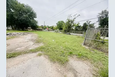 3910 Anderson Road, Houston, TX 77053 - Photo 7