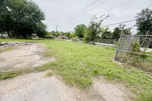 3910 Anderson Rd, Houston, TX 77053 - Photo 7