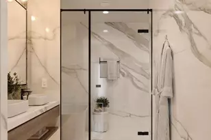 1504 W 21st St, Houston, TX 77008 - Photo 21