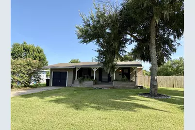 52 Periwinkle Court, Lake Jackson, TX 77566 - Photo 1