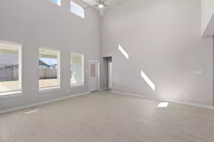 2004 Sugarberry Gully Ln, Conroe, TX 77301 - Photo 11