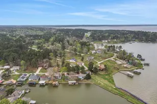 331 Holiday Ln, Coldspring, TX 77331 - Photo 5