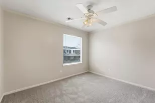 8203 Poplar Ct, Baytown, TX 77523 - Photo 17