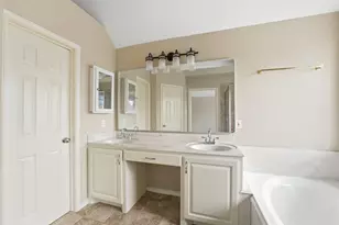 8203 Poplar Ct, Baytown, TX 77523 - Photo 13