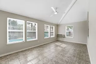 8203 Poplar Ct, Baytown, TX 77523 - Photo 21