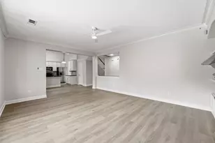 8203 Poplar Ct, Baytown, TX 77523 - Photo 9