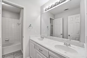 8203 Poplar Ct, Baytown, TX 77523 - Photo 15