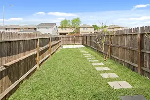 1223 Grassy View Dr, Houston, TX 77073 - Photo 19