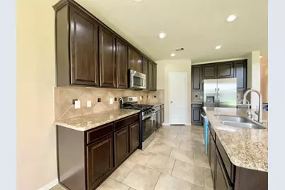 21602 Royal Melbourne Court, Porter, TX 77365 - Photo 17