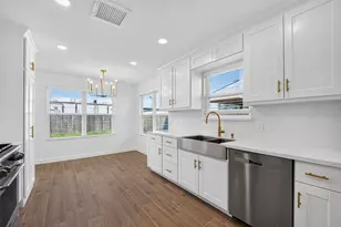 12615 Verdant Brook Dr, Houston, TX 77085 - Photo 15