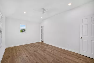 12615 Verdant Brook Drive, Houston, TX 77085 - Photo 23