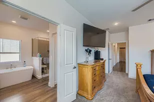 12243 N Chestnut Hls Dr, Conroe, TX 77303 - Photo 13