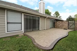 12639 Ashford Hills Dr, Houston, TX 77077 - Photo 15