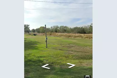 709 11 St, Palacios, TX 77465 - Photo 5