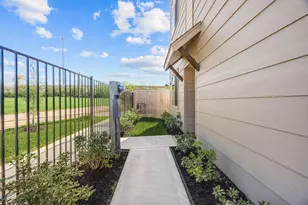 2810 Mills St, Houston, TX 77026 - Photo 29