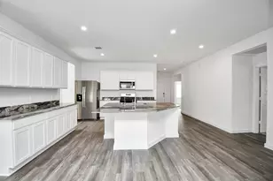 8519 Swenson Ln Ln, Rosharon, TX 77583 - Photo 19