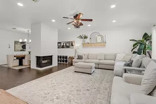 55 S Stony Bridge Cir, The Woodlands, TX 77381 - Photo 5