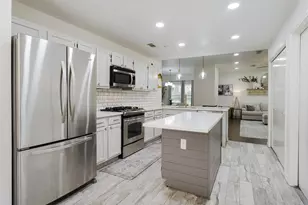 55 S Stony Bridge Cir, The Woodlands, TX 77381 - Photo 13