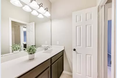 14823 Twin Waters Court, Houston, TX 77044 - Photo 33