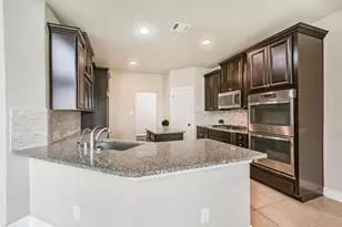 14823 Twin Waters CT, Houston, TX 77044 - Photo 13
