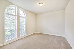 14823 Twin Waters CT, Houston, TX 77044 - Photo 23