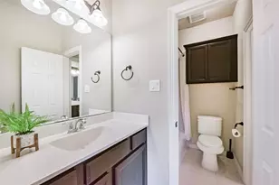 14823 Twin Waters CT, Houston, TX 77044 - Photo 35