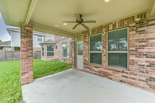 14823 Twin Waters CT, Houston, TX 77044 - Photo 47