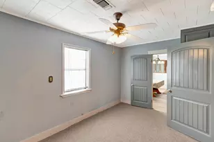 407 Bois D Arc St, Edna, TX 77957 - Photo 37