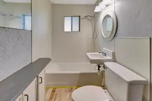 407 Bois D Arc St, Edna, TX 77957 - Photo 29