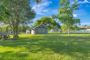 407 Bois D Arc St, Edna, TX 77957 - Photo 41