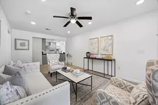 4017 Woodfin St, Houston, TX 77025 - Photo 3