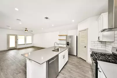 12918 Wempe Way, Houston, TX 77047 - Photo 17