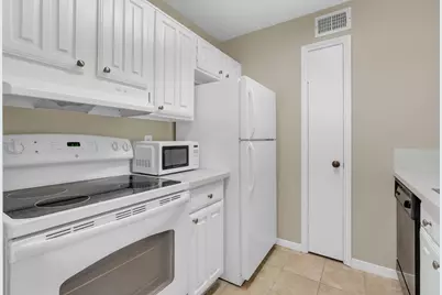 3500 Tangle Brush Drive #6, The Woodlands, TX 77381 - Photo 11