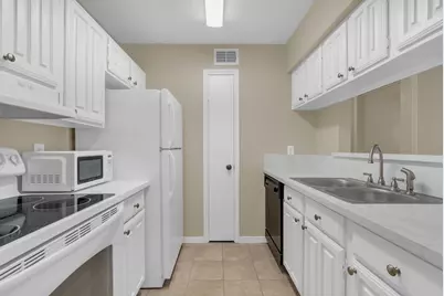 3500 Tangle Brush Drive #6, The Woodlands, TX 77381 - Photo 13