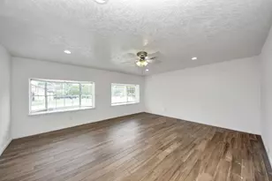 7414 Battlewood Dr, Houston, TX 77040 - Photo 13