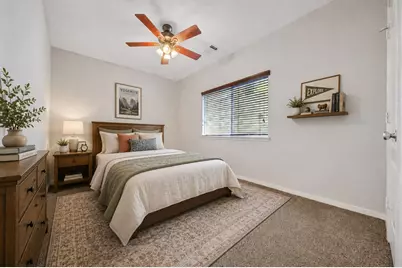 2618 Shady Acres Court, Houston, TX 77008 - Photo 7