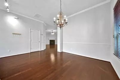 2618 Shady Acres Court, Houston, TX 77008 - Photo 13