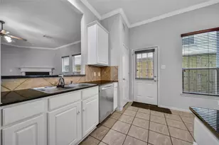 2618 Shady Acres Ct, Houston, TX 77008 - Photo 19