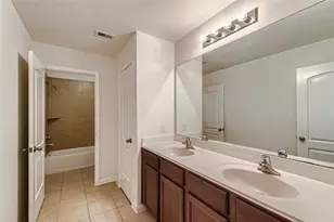 2006 Quiet Palm Ln, Rosenberg, TX 77469 - Photo 13