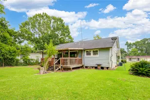 117 Camellia St, Lake Jackson, TX 77566 - Photo 5