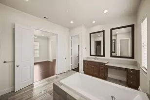 2003 Covent Garden Station, Houston, TX 77045 - Photo 37