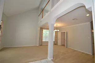 15307 Amesbury Ln, Sugar Land, TX 77478 - Photo 9