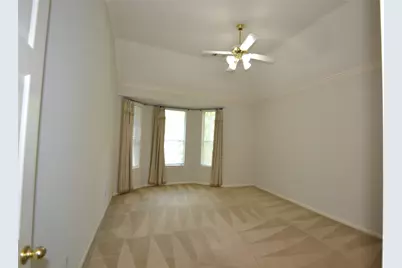 15307 Amesbury Lane, Sugar Land, TX 77478 - Photo 25